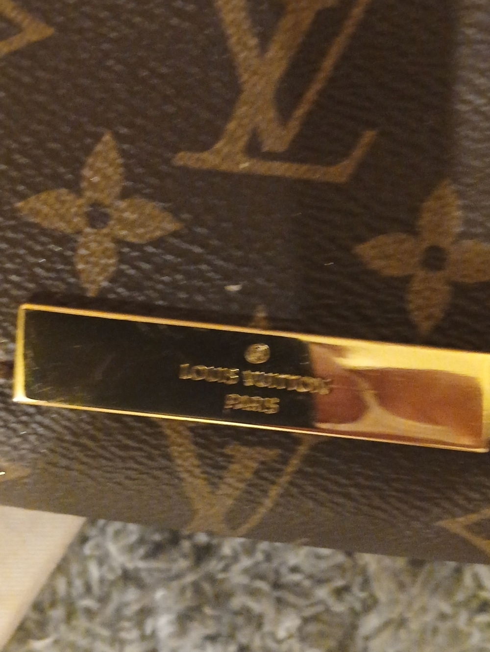 Brown Monogram Chain Wallet - Picture 7 of 11